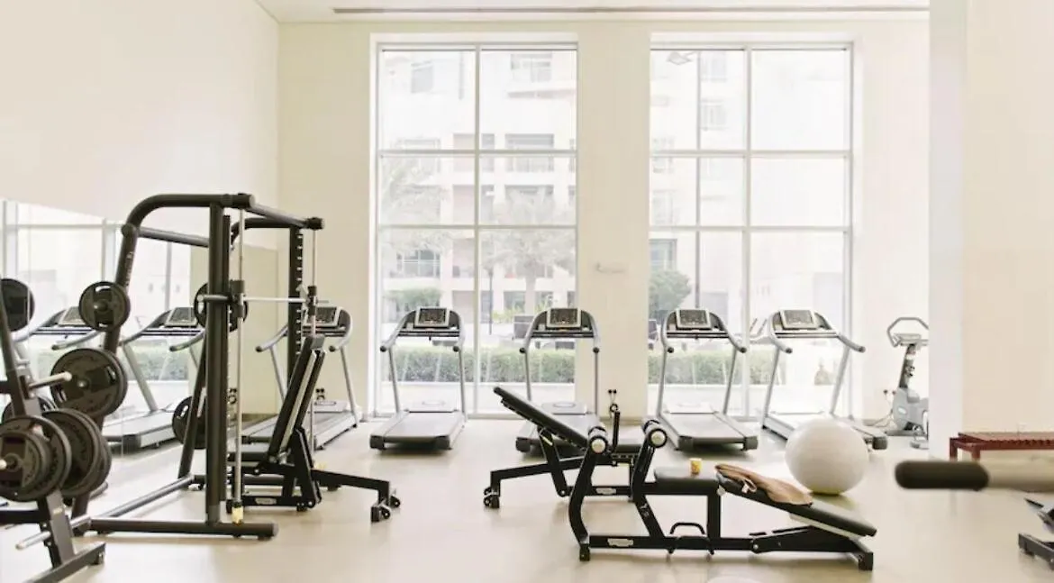 Luxury 2-Bed Condo Full Burj Khalifa Lights View! Dubai